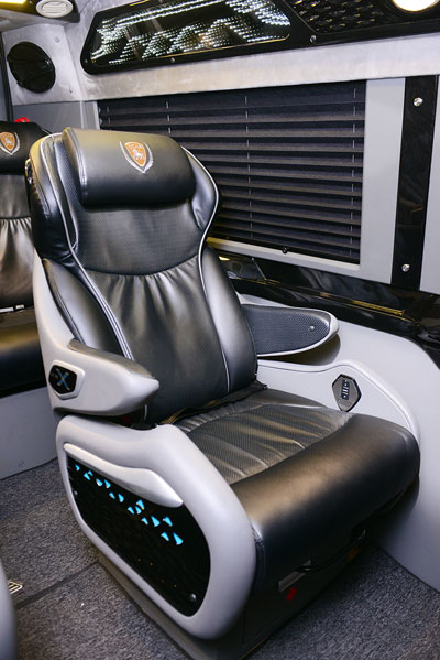 DCar X - limousine cao cấp phiên bản giới hạn tại Việt Nam